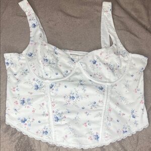 No Boundaries White Floral Top